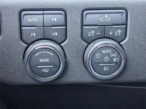 Used 2022 Chevrolet Silverado 1500 RST image 25