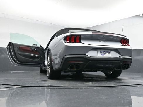 Used 2025 Ford Mustang GT Premium image 41