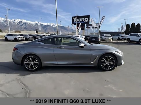 Used 2019 INFINITI Q60 3.0t Luxe w/ Essential Package image 4