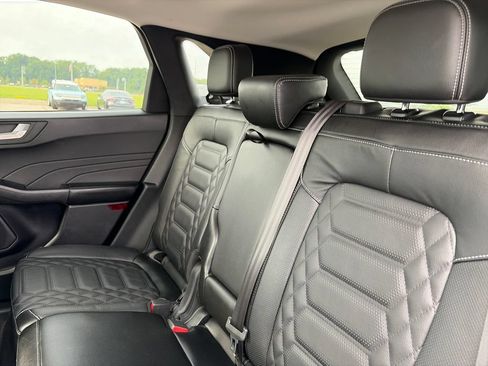 Used 2024 Ford Escape Platinum w/ Premium Technology Package AWD/4WD image 30