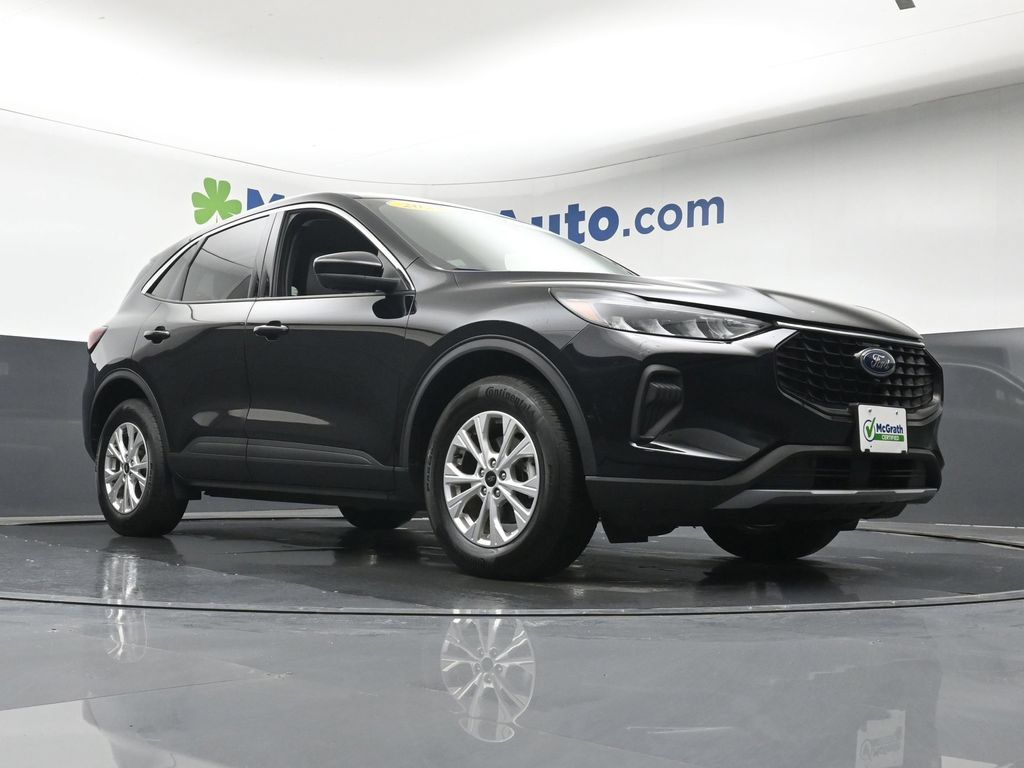 Used 2023 Ford Escape Active w/ Tech Pack #2 AWD/4WD image 26