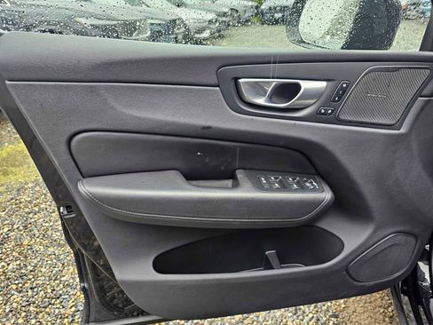 Certified 2024 Volvo XC60 B5 Plus w/ Protection Package Premier image 24