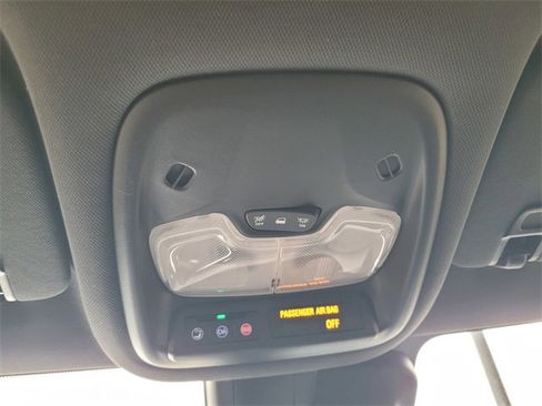 Used 2023 Chevrolet TrailBlazer RS w/ Convenience Package image 22