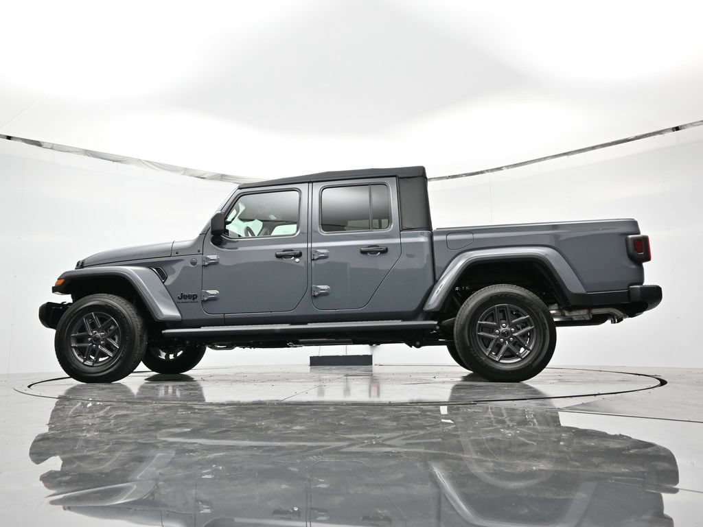 New 2026 Jeep Gladiator Sport AWD/4WD image 42