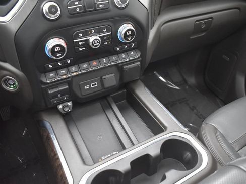 Used 2021 GMC Sierra 1500 Denali w/ Denali Ultimate Package AWD/4WD image 21
