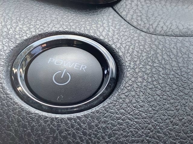 Used 2025 Toyota Camry LE FWD image 14