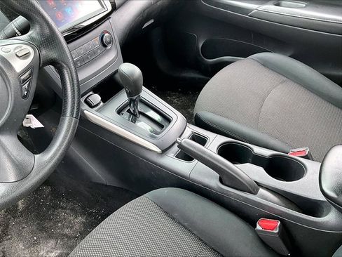 Used 2019 Nissan Sentra S image 12