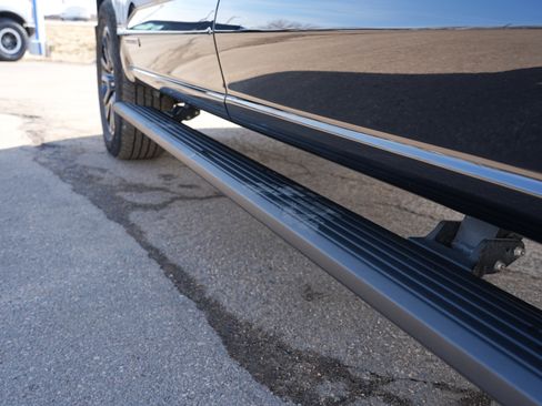 Used 2025 Ford F150 Platinum image 34