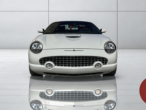 Used 2002 Ford Thunderbird RWD image 4