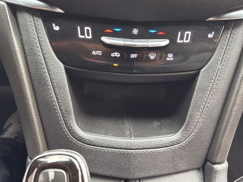 Used 2020 Cadillac XT5 Premium Luxury image 19