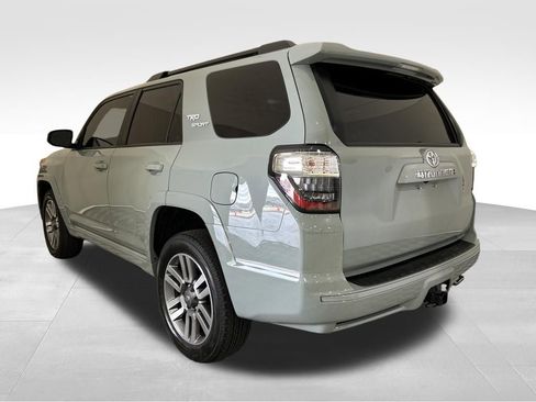 Used 2022 Toyota 4Runner TRD Sport image 3