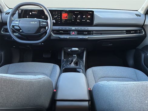 Used 2025 Kia K4 EX image 18