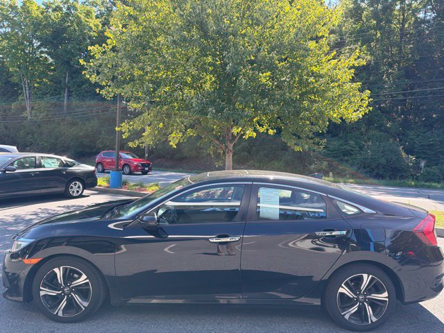 Certified 2017 Honda Civic Touring image 3