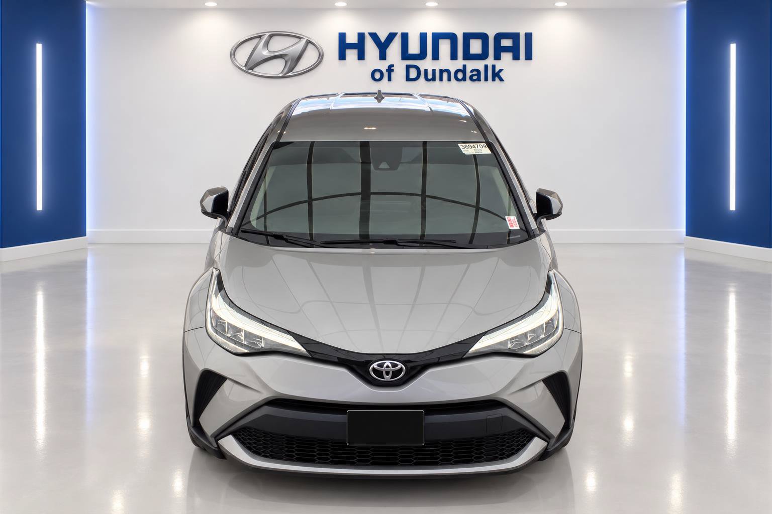 Used 2020 Toyota C-HR LE FWD image 5