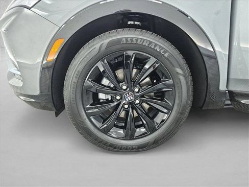 Used 2024 Buick Envista Sport Touring w/ Convenience I Package FWD image 26