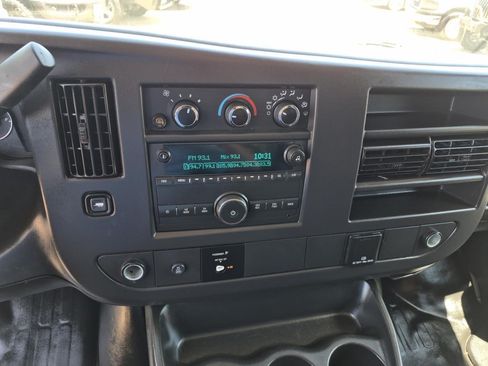 Certified 2024 GMC Savana 2500 w/ Driver Convenience Package RWD image 18