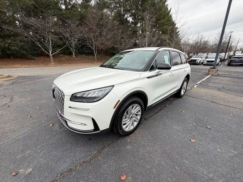 New 2026 Lincoln Corsair Premiere image 3