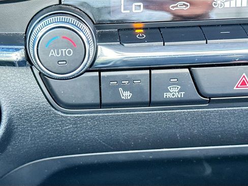 Used 2021 MAZDA MAZDA3 s image 19