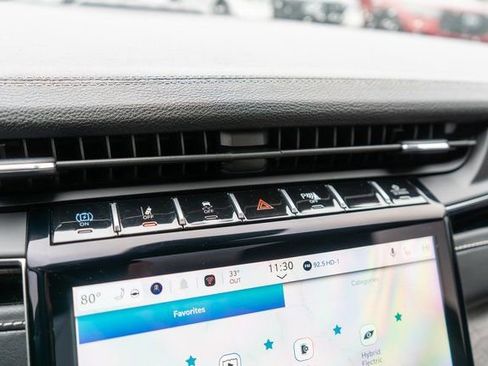 Used 2024 Jeep Grand Cherokee Limited 4xe w/ Luxury Tech Group II image 28