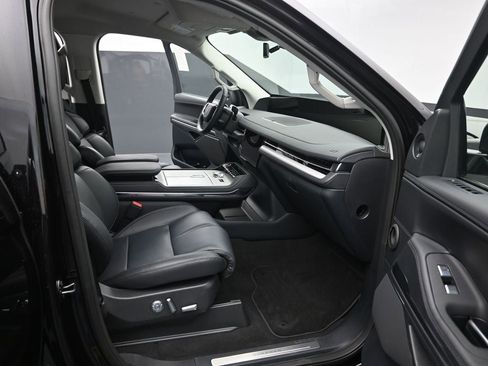 New 2026 Lincoln Navigator L Premier AWD/4WD image 41
