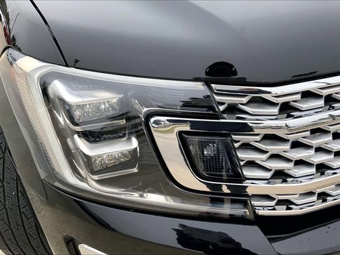 Used 2020 Ford Expedition Platinum image 27