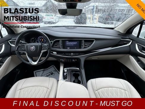 Used 2022 Buick Enclave Avenir image 28