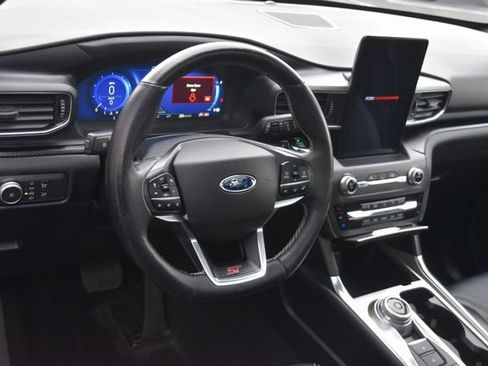 Used 2020 Ford Explorer ST w/ ST Street Pack image 16