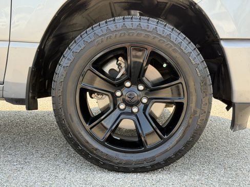 Used 2023 RAM 1500 Big Horn AWD/4WD image 13