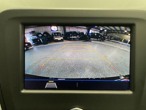 Used 2021 Chevrolet Equinox LT image 11