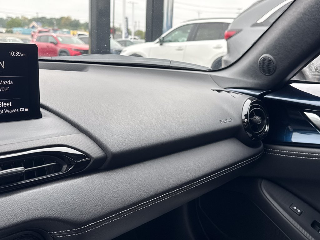 New 2026 MAZDA MX-5 Miata Club w/ Interior Package RWD image 26