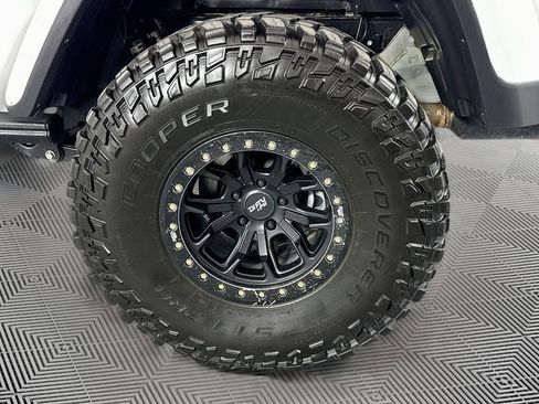 Used 2020 Jeep Gladiator Rubicon AWD/4WD image 29