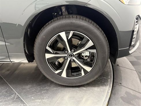 New 2026 Volvo XC60 B5 Core image 13