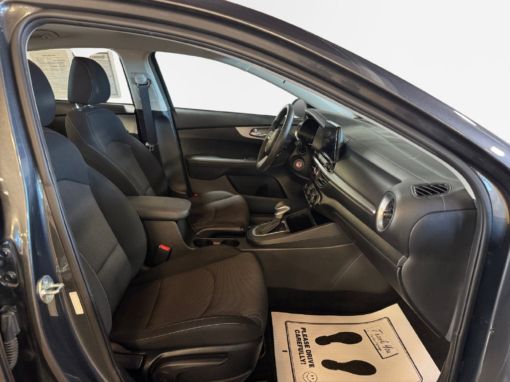 Certified 2023 Kia Forte LXS w/ LXS Technology Package FWD image 26