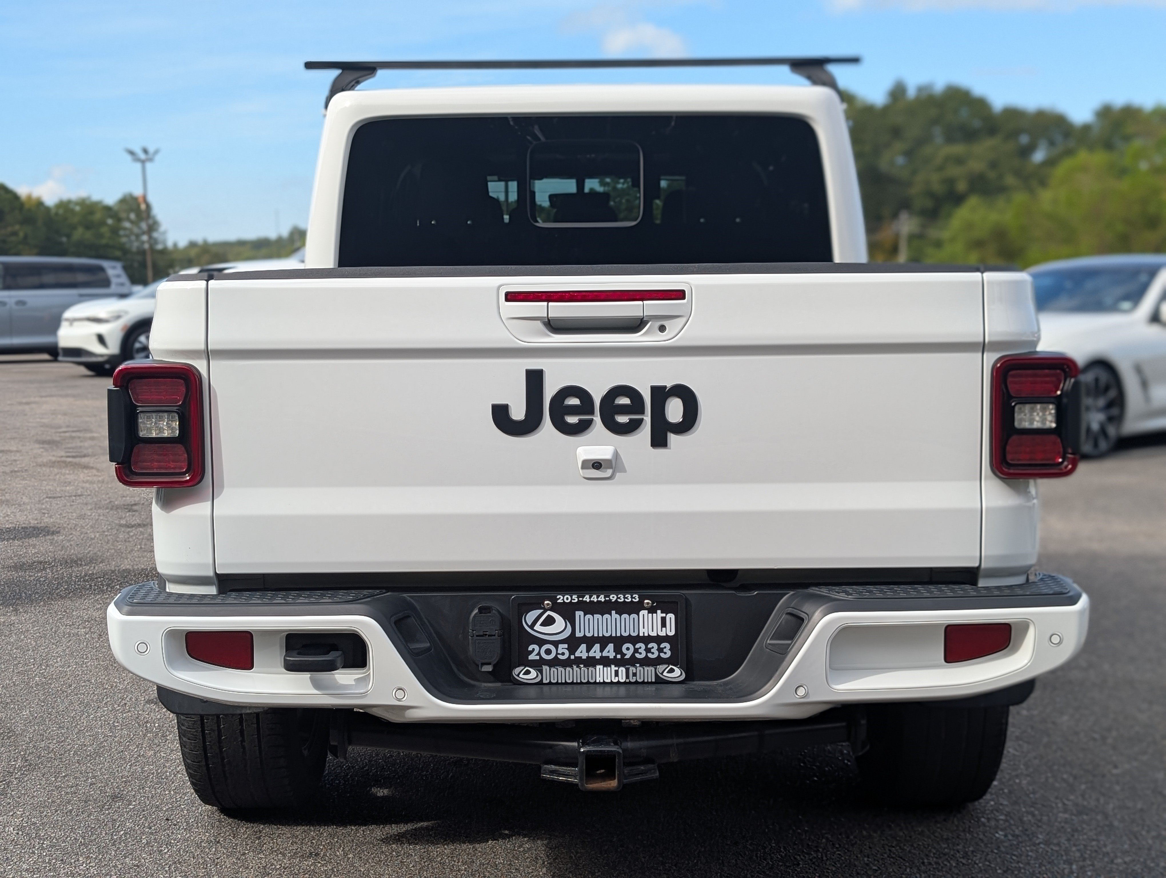 Used 2023 Jeep Gladiator Overland AWD/4WD image 8