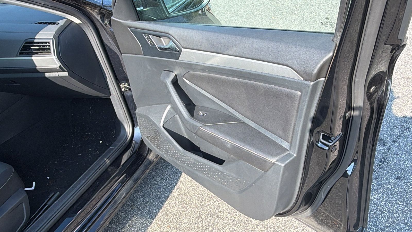 Used 2024 Volkswagen Jetta S FWD image 18