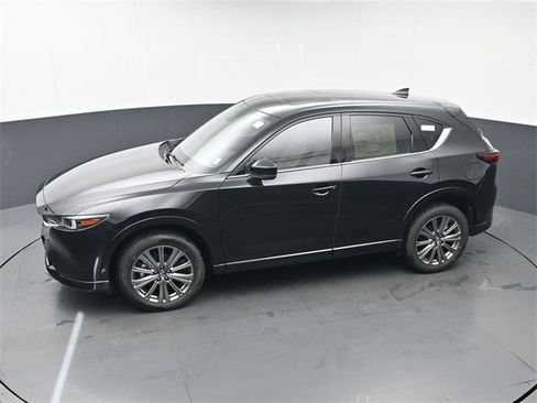 New 2025 MAZDA CX-5 Signature image 28