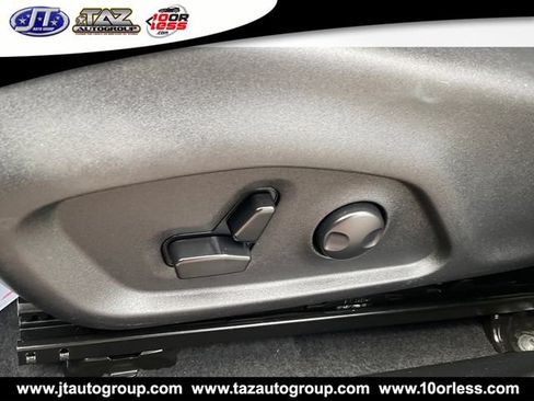 Used 2025 Jeep Compass Limited AWD/4WD image 11