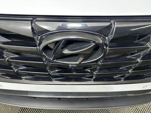 Used 2022 Hyundai Tucson Limited image 9
