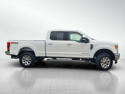 Certified 2019 Ford F250 Lariat w/ Lariat Ultimate Package image 3