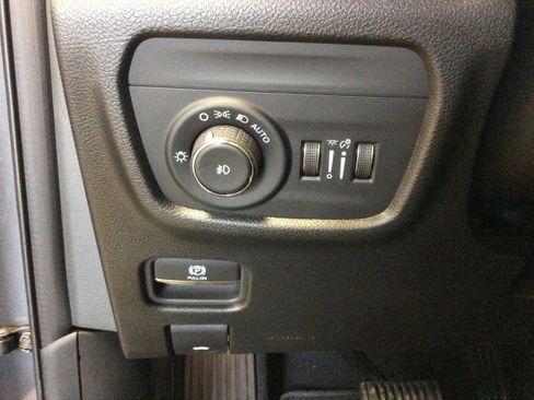 New 2025 Jeep Grand Cherokee L Limited w/ Black Appearance Package image 22