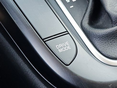 Used 2023 Kia Soul LX w/ Option Group 015 FWD image 9