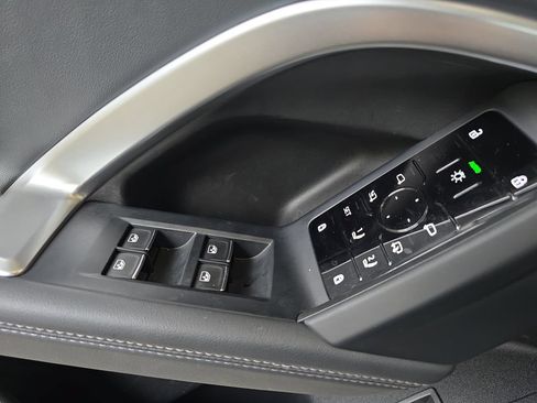 Used 2025 Audi Q5 Premium w/ Convenience Package AWD/4WD image 31