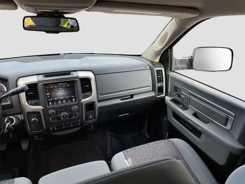 Used 2013 RAM 2500 Big Horn image 24