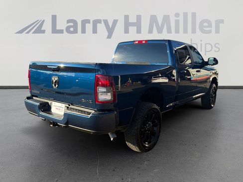 Used 2022 RAM 2500 Big Horn w/ Night Edition AWD/4WD image 5
