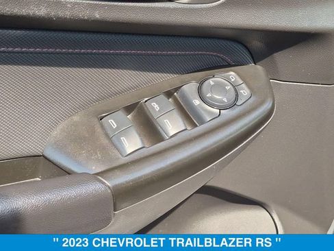 Used 2023 Chevrolet TrailBlazer RS AWD/4WD image 11