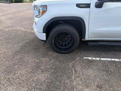 Used 2021 GMC Sierra 1500 Elevation w/ Preferred Package AWD/4WD image 9