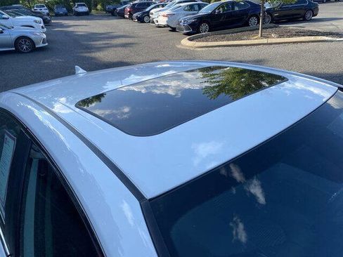 Used 2019 Toyota Camry SE w/ Convenience Package image 22