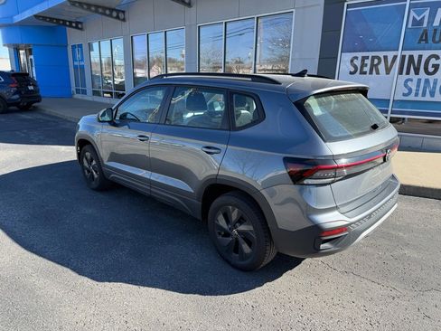 Used 2025 Volkswagen Taos S image 2