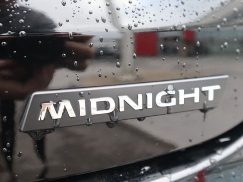 Certified 2024 Nissan Murano SV w/ SV Midnight Edition Package image 9