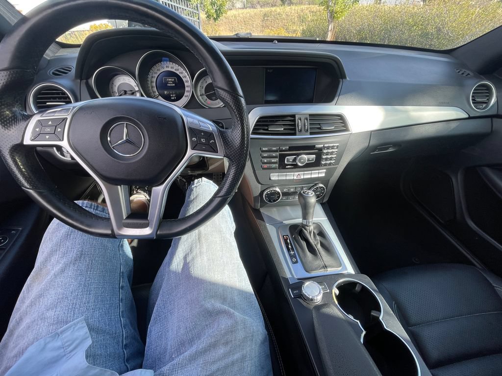 Used 2015 Mercedes-Benz C 250 Coupe image 4